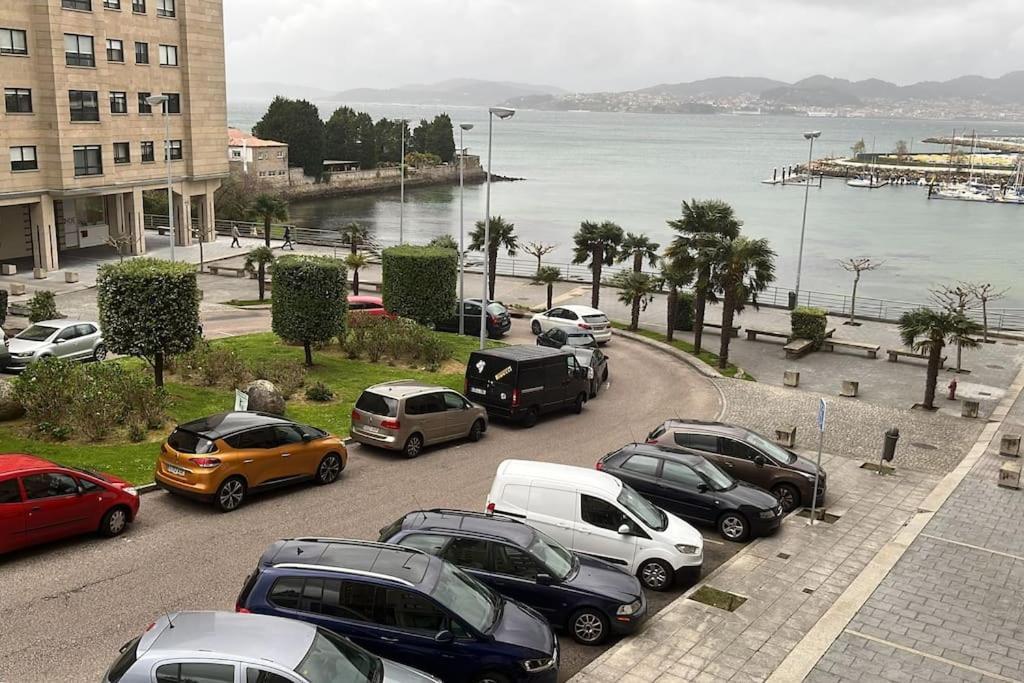 Piso En Bouzas Con Vistas A La Ria Apartment Vigo Luaran gambar