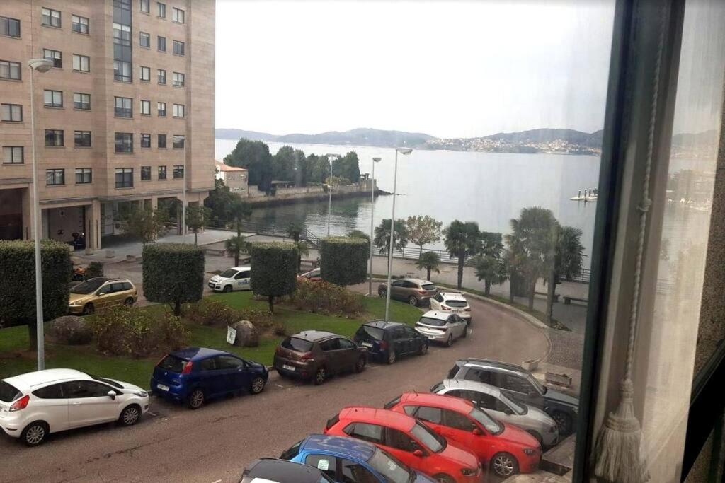 Piso En Bouzas Con Vistas A La Ria Apartment Vigo Luaran gambar