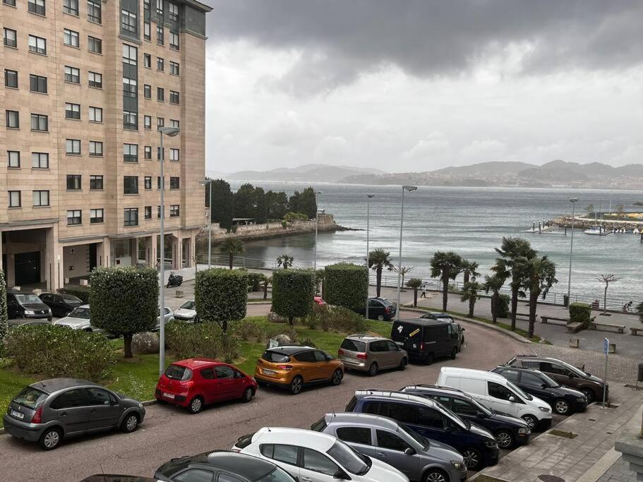 Piso En Bouzas Con Vistas A La Ria Apartment Vigo Luaran gambar