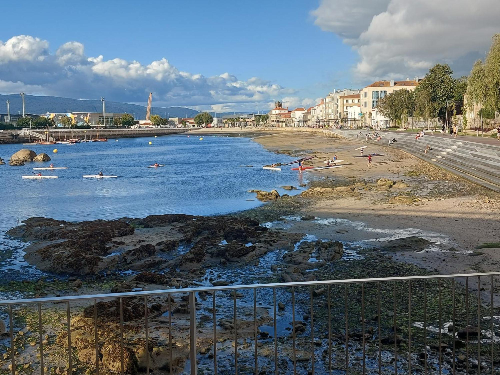 Piso En Bouzas Con Vistas A La Ria Apartment Vigo Luaran gambar